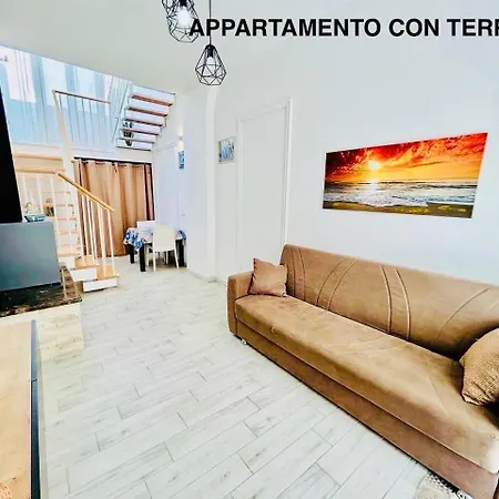 Azzurra * Porto Cesareo